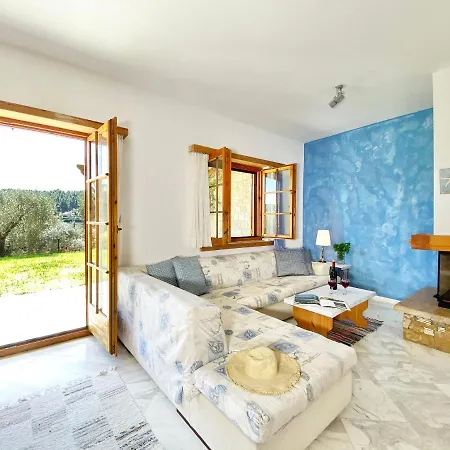 Eagleview Maisonette Villa *